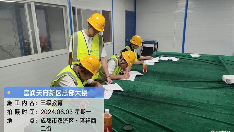 除了上述费用外，考生还可能需要支付以下费用：