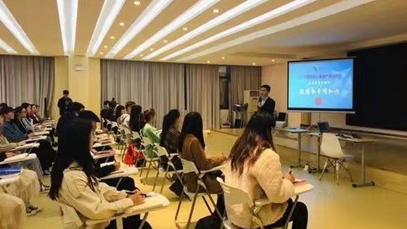 中层管理培训课程内容价格表