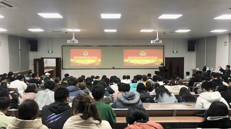 课程定价策略对比分析